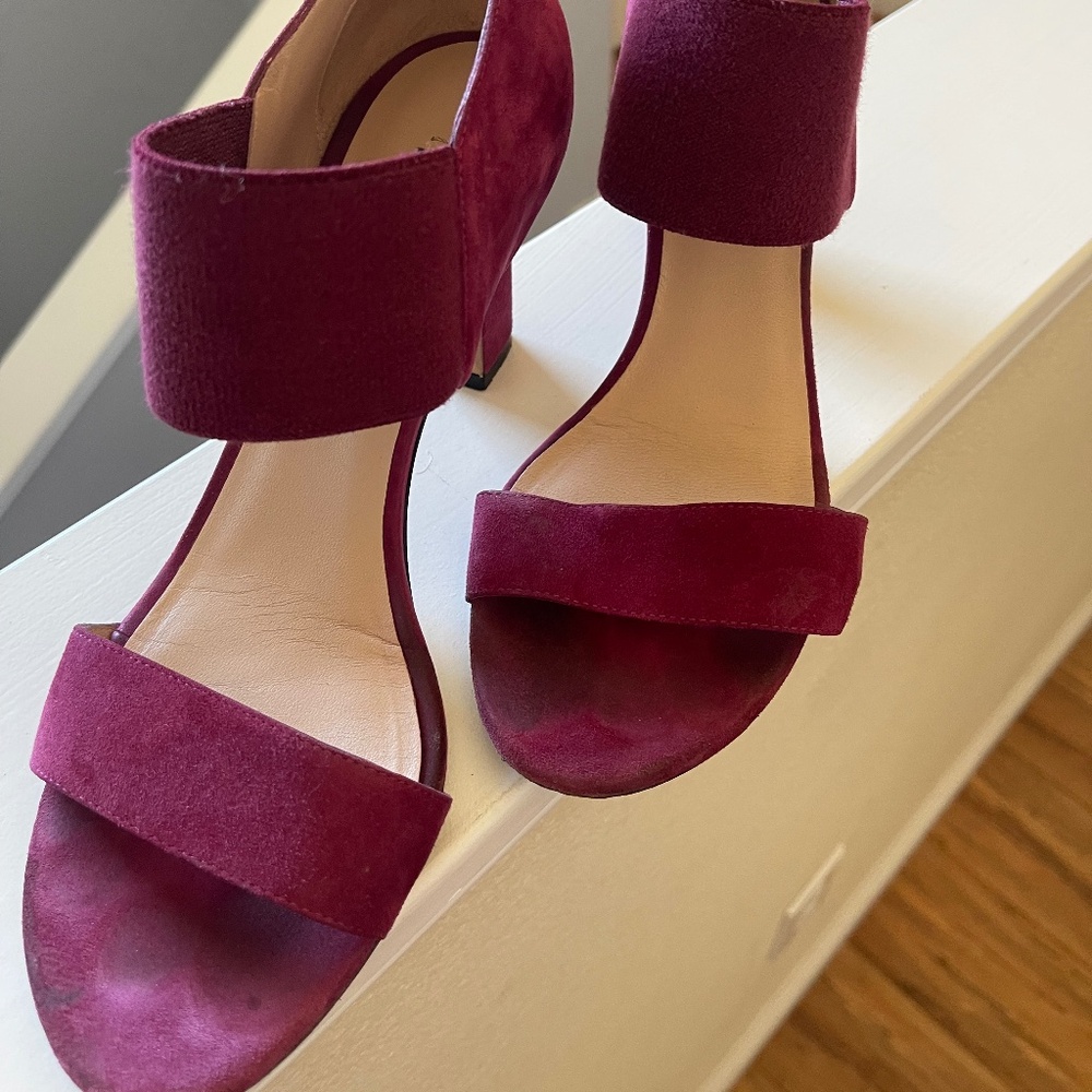 Stuart Weitzman Burgundy heels